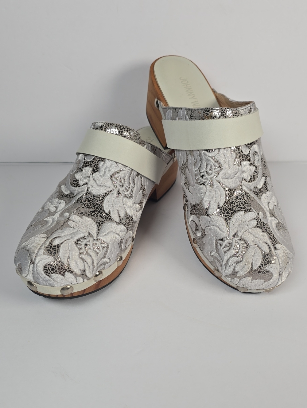 NWOT Johnny Was Dormi White Lace Floral Metallic Clog Mules Wood Heel Size 39